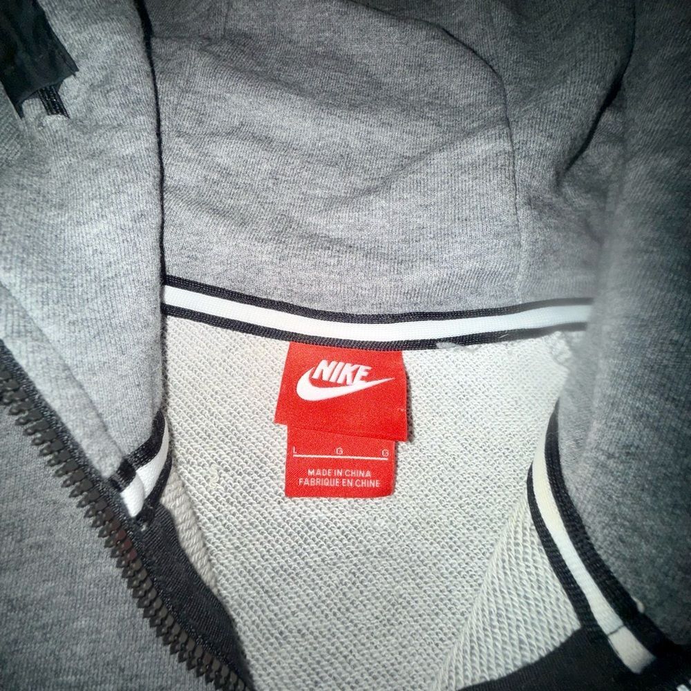 Nike Men's Gray Zip-Up Hoodie Size Large - Picture 2 of 7